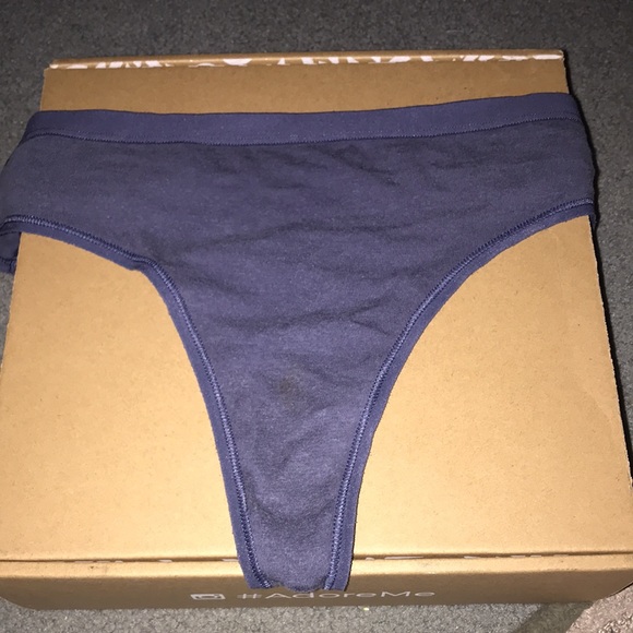 Woman’s thong underwear (x3) - Picture 5 of 7